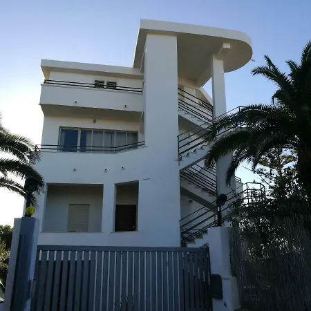 Seaside בית נופש *