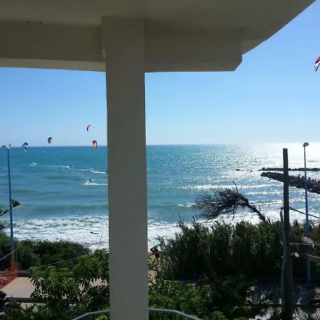 Seaside בית נופש סן לאונה